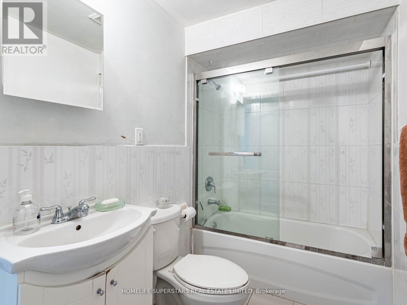 13 Wallaby Way, Brampton, Ontario  L6R 3G1 - Photo 27 - W12728160