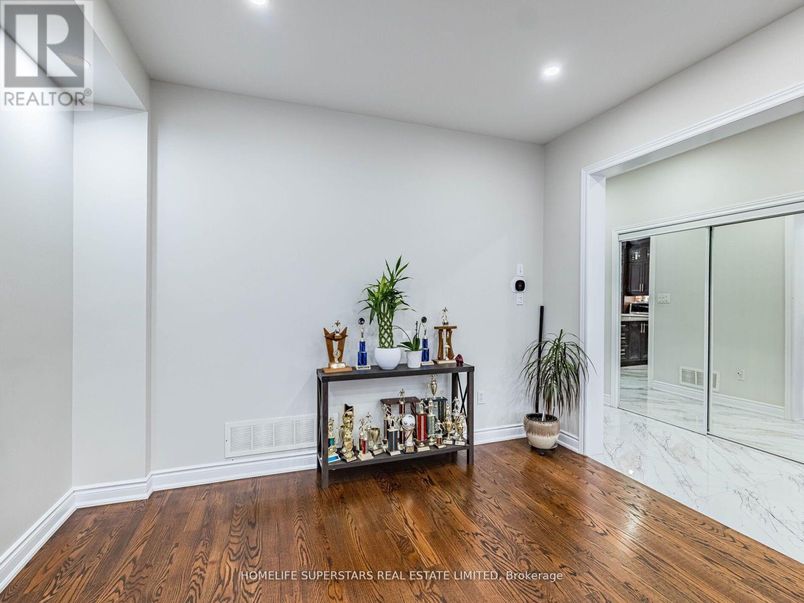 13 Wallaby Way, Brampton, Ontario  L6R 3G1 - Photo 35 - W12728160