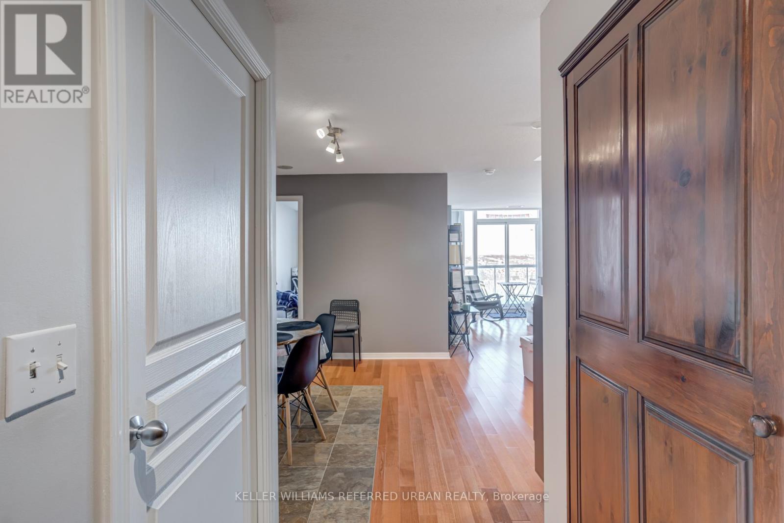 Ph7 - 2585 Erin Centre Boulevard, Mississauga, Ontario  L5M 6Z7 - Photo 5 - W12728158