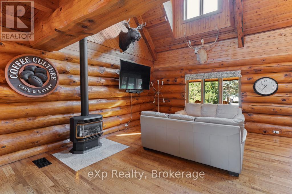 271 Bay Street, Saugeen Shores, Ontario  N0H 2L0 - Photo 15 - X12728184