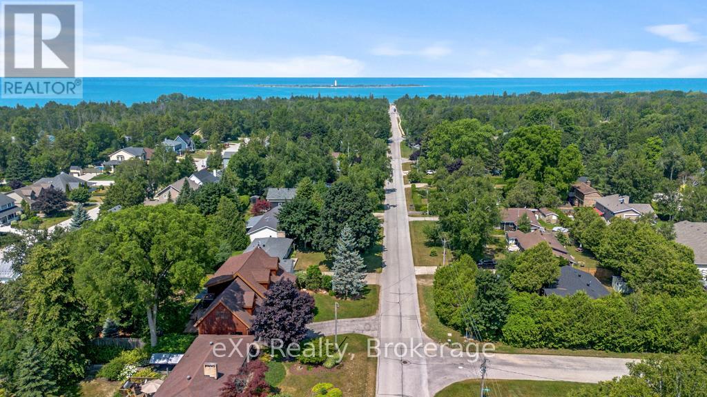 271 Bay Street, Saugeen Shores, Ontario  N0H 2L0 - Photo 4 - X12728184