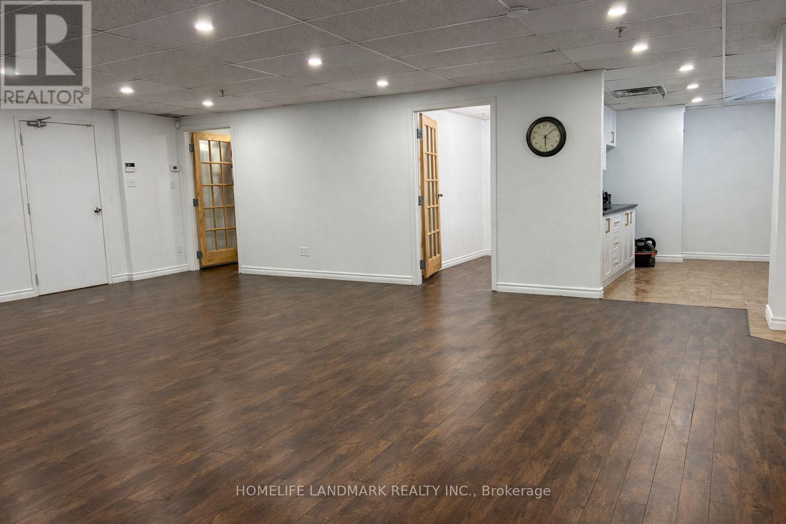 21 - 117 Ringwood Drive, Whitchurch-Stouffville, Ontario  L4A 8C1 - Photo 2 - N12728174