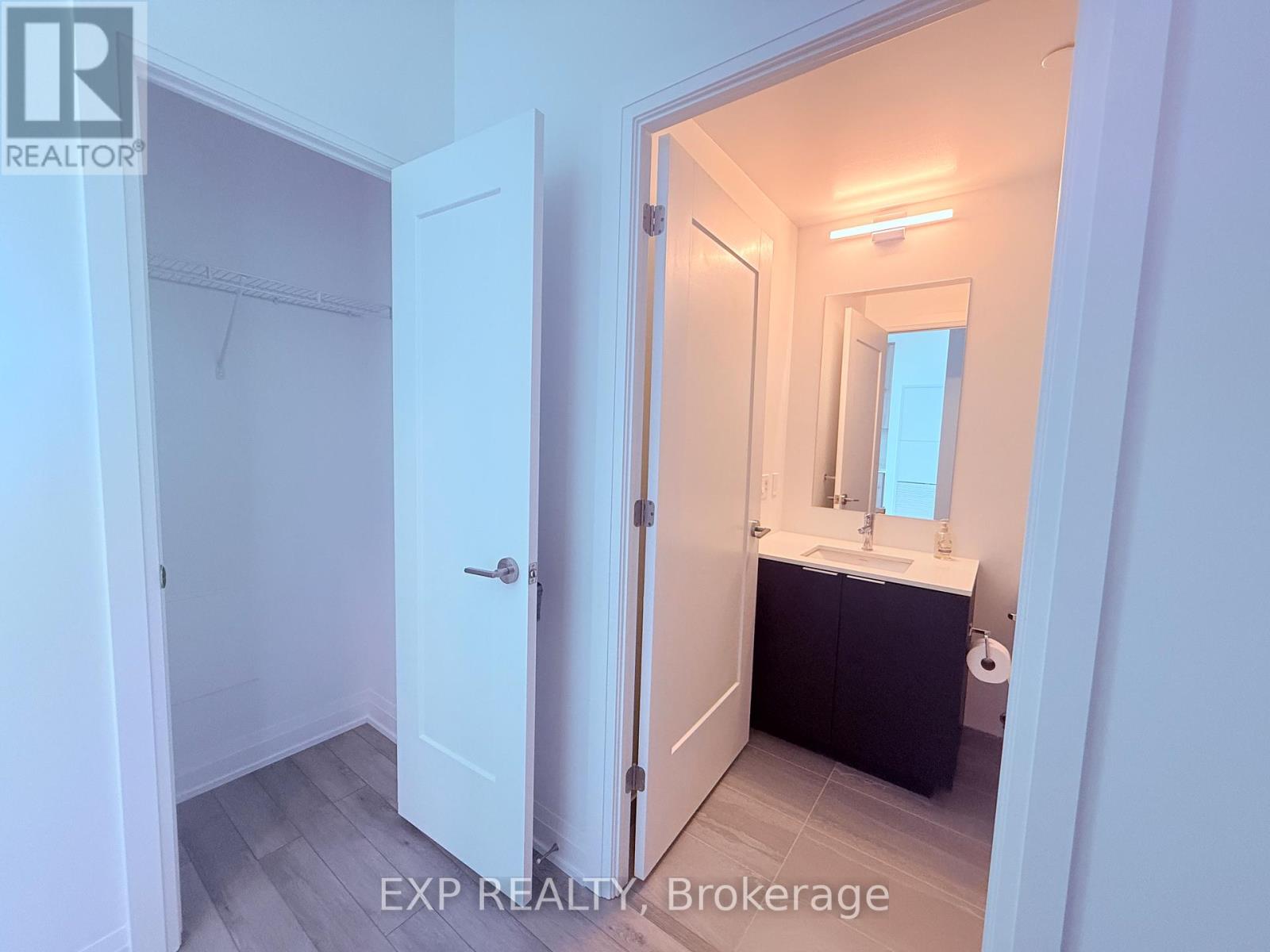 926 - 15 Skyridge Drive, Brampton, Ontario  L6P 4S3 - Photo 8 - W12728166