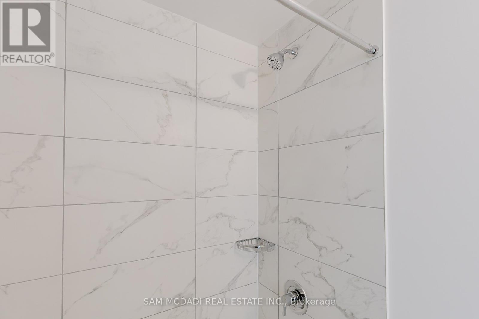 404 - 204 Burnhamthorpe Road, Mississauga, Ontario  L5A 4L4 - Photo 15 - W12728172