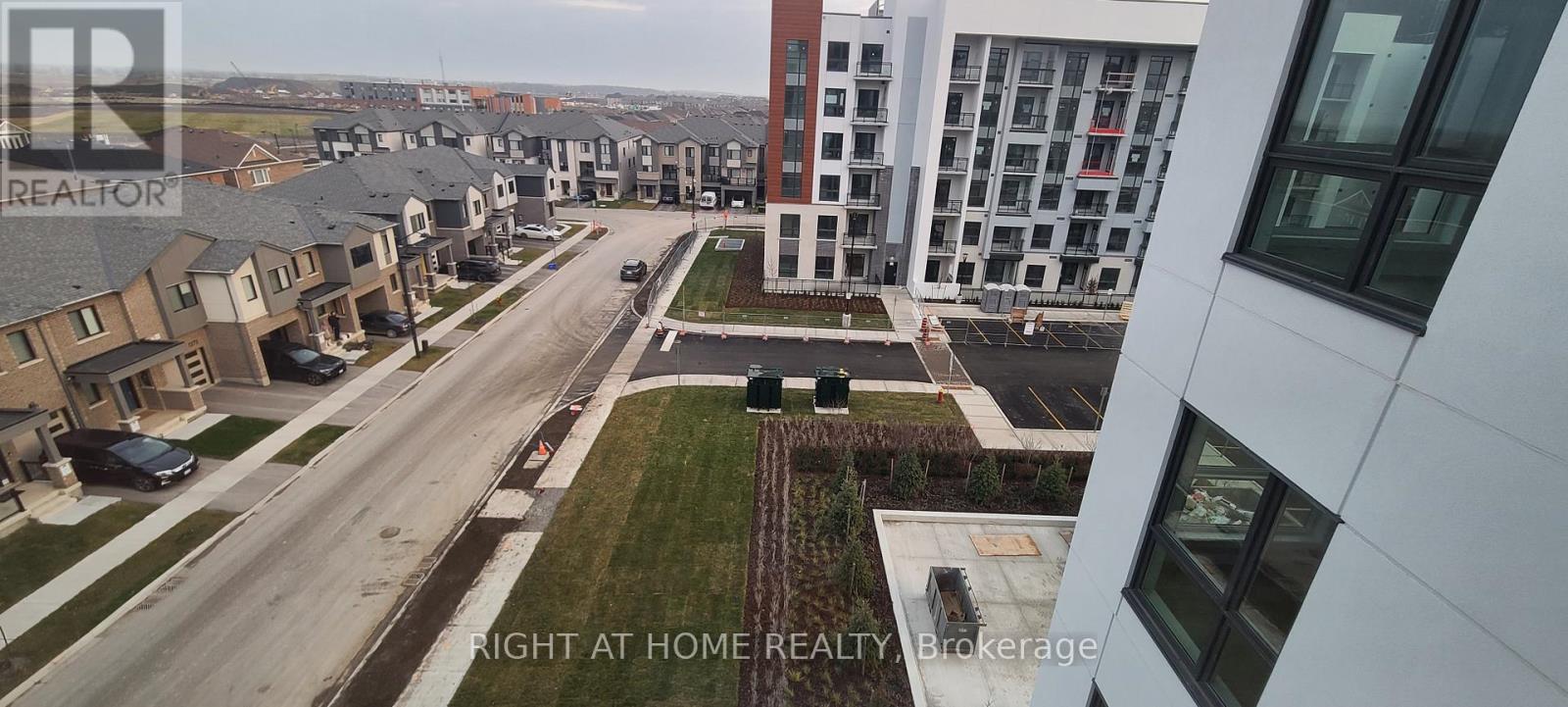 506 - 460 Gordon Krantz Avenue, Milton, Ontario  L9T 2X5 - Photo 2 - W12728186