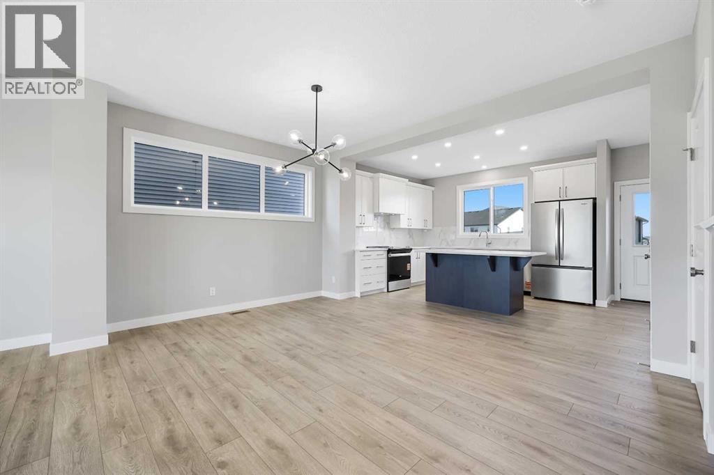 104 Mitchell Walk Nw, Calgary, Alberta  T3R 2G2 - Photo 3 - A2272465