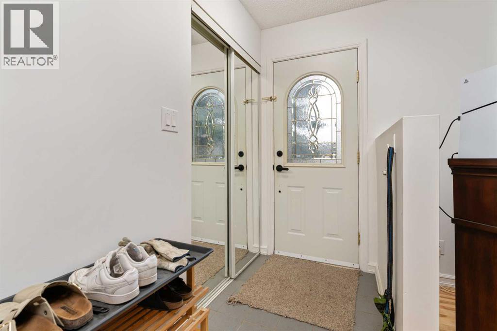 6603 Marler Drive, Camrose, Alberta  T4V 3R1 - Photo 2 - A2277981