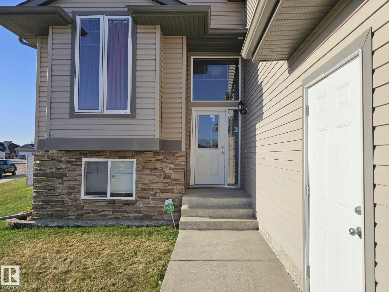 3901 44 Av, Drayton Valley, Alberta  T7A 0A1 - Photo 2 - E4471053