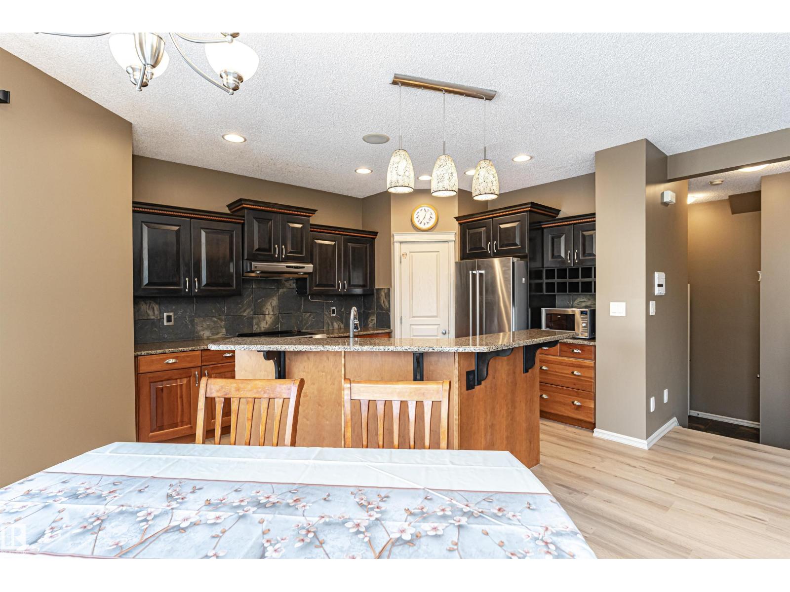 1612 Lacombe Ct Nw, Edmonton, Alberta  T6R 3T4 - Photo 15 - E4471054