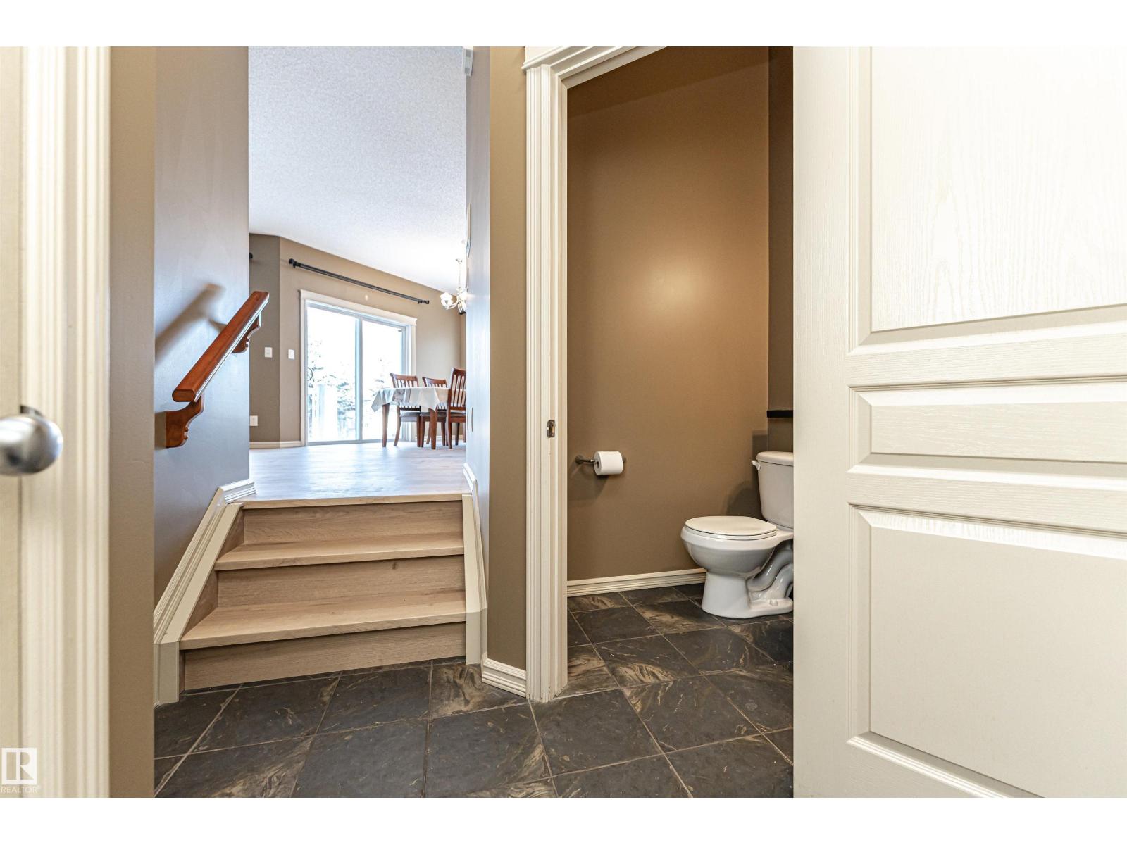 1612 Lacombe Ct Nw, Edmonton, Alberta  T6R 3T4 - Photo 18 - E4471054