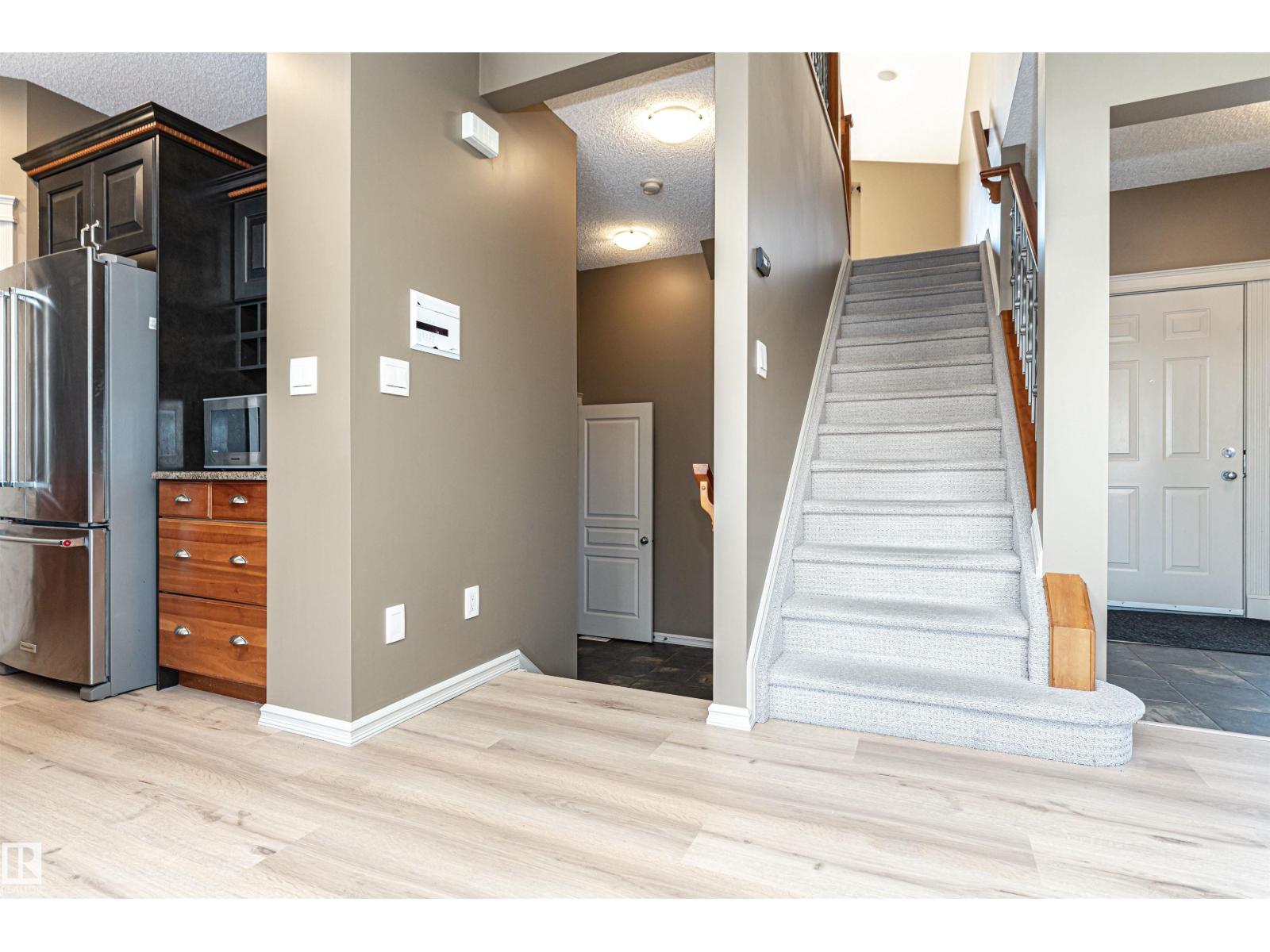 1612 Lacombe Ct Nw, Edmonton, Alberta  T6R 3T4 - Photo 20 - E4471054