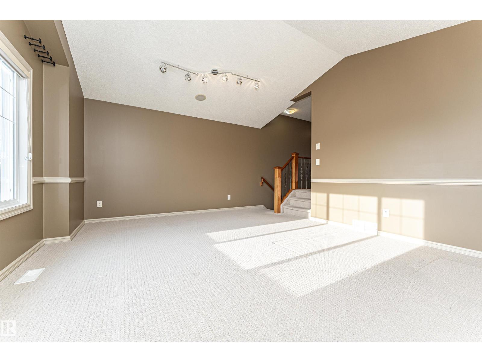 1612 Lacombe Ct Nw, Edmonton, Alberta  T6R 3T4 - Photo 22 - E4471054