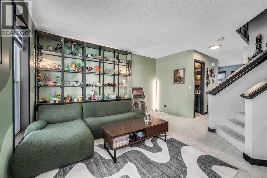 165 Everstone Drive Sw, Calgary, Alberta  T2Y 4P8 - Photo 5 - A2280953