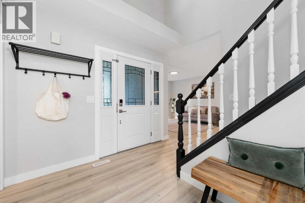 103 Sunset Place, Okotoks, Alberta  T1S 1M6 - Photo 3 - A2276570