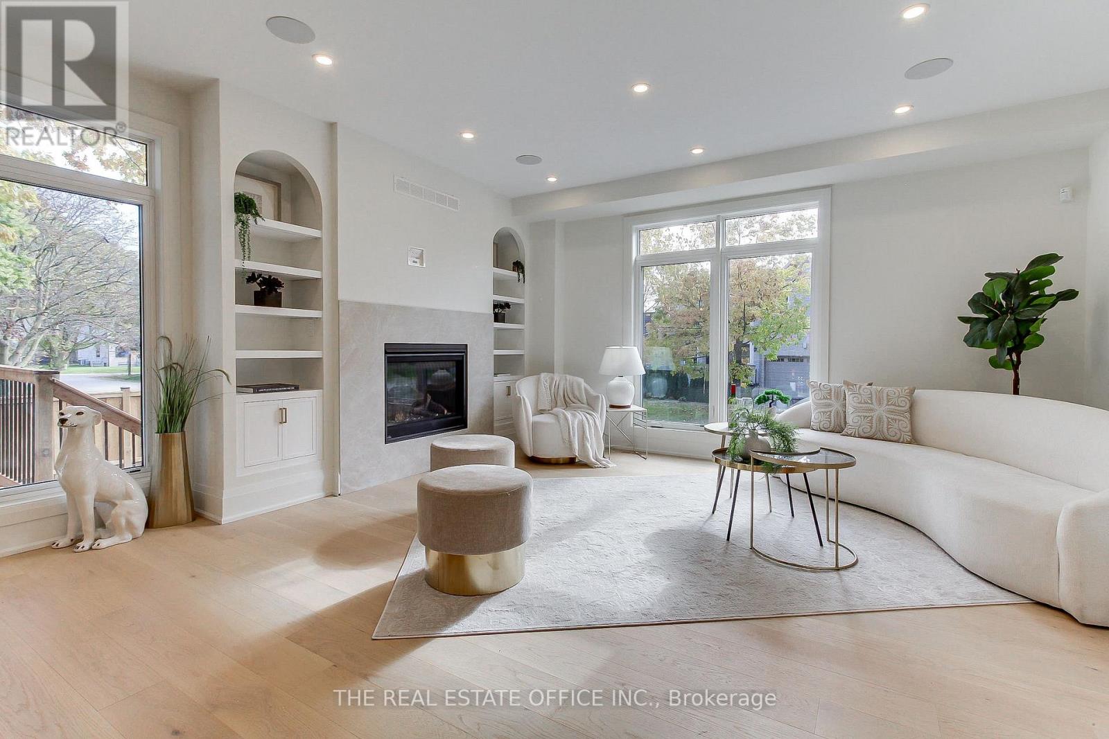 18 Beaverbrook Avenue, Toronto, Ontario  M9B 2M9 - Photo 39 - W12669678