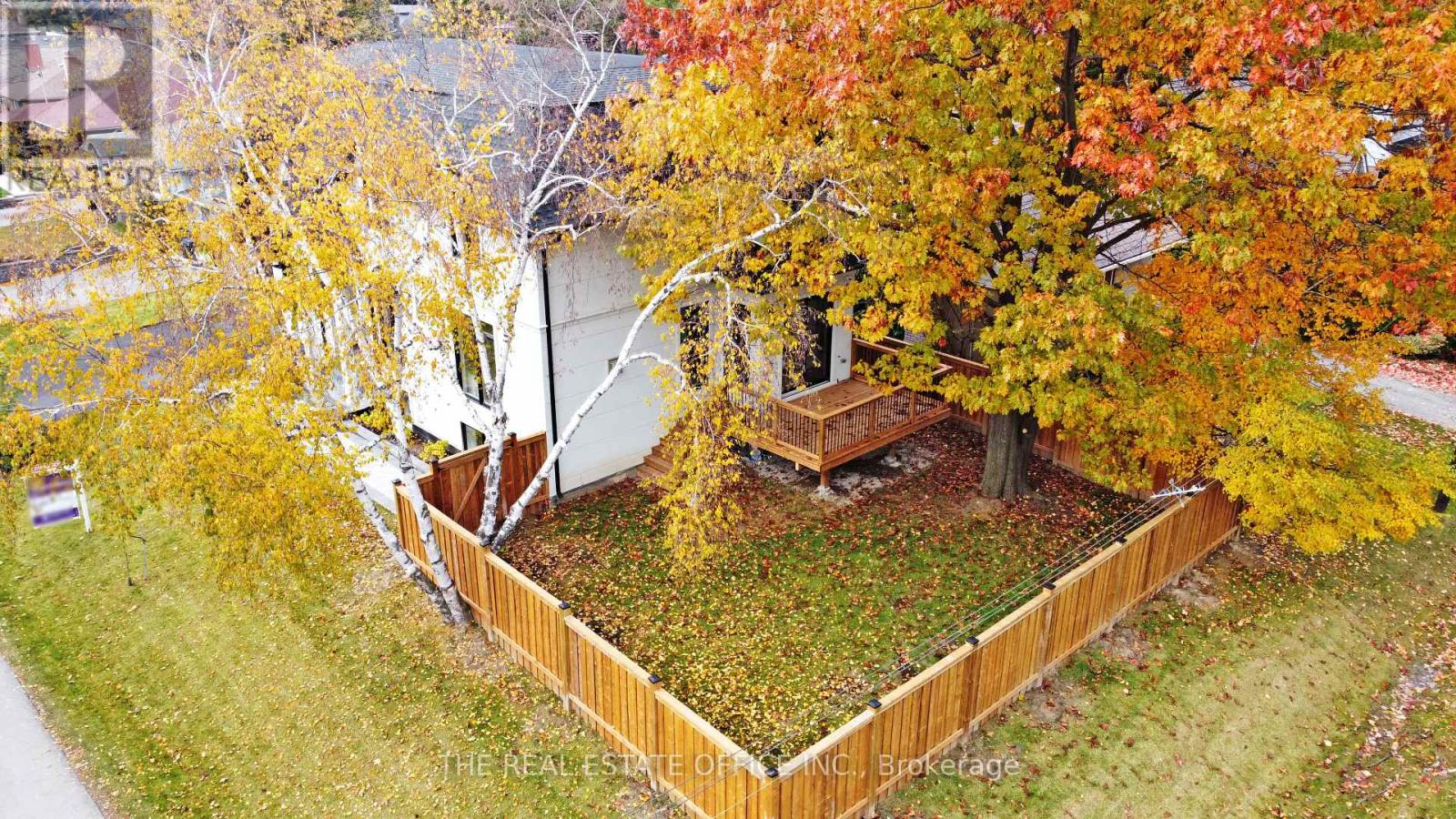 18 Beaverbrook Avenue, Toronto, Ontario  M9B 2M9 - Photo 41 - W12669678