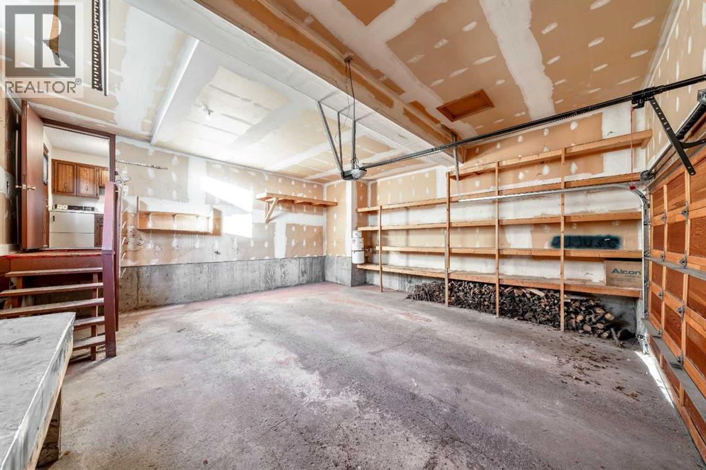 40 Edforth Road Nw, Calgary, Alberta  T3A 3V7 - Photo 12 - A2281259