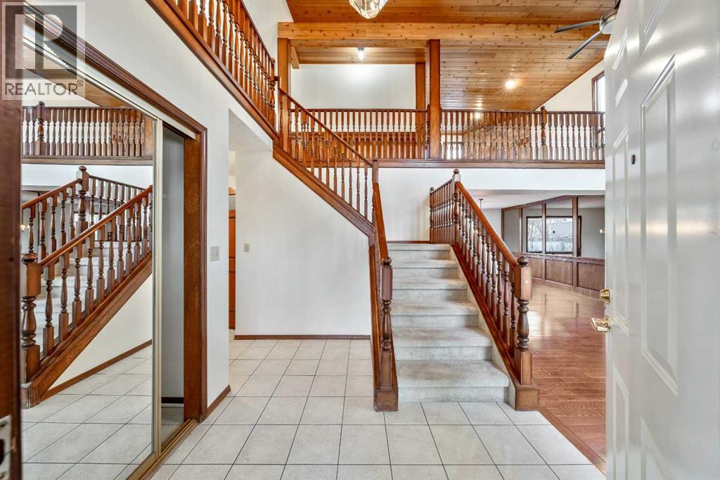 40 Edforth Road Nw, Calgary, Alberta  T3A 3V7 - Photo 5 - A2281259