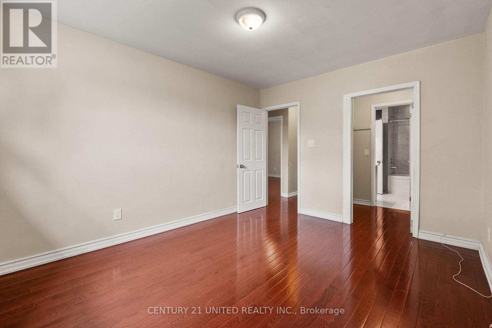 84 Goldsboro Road, Toronto, Ontario  M9L 1A7 - Photo 22 - W12728208