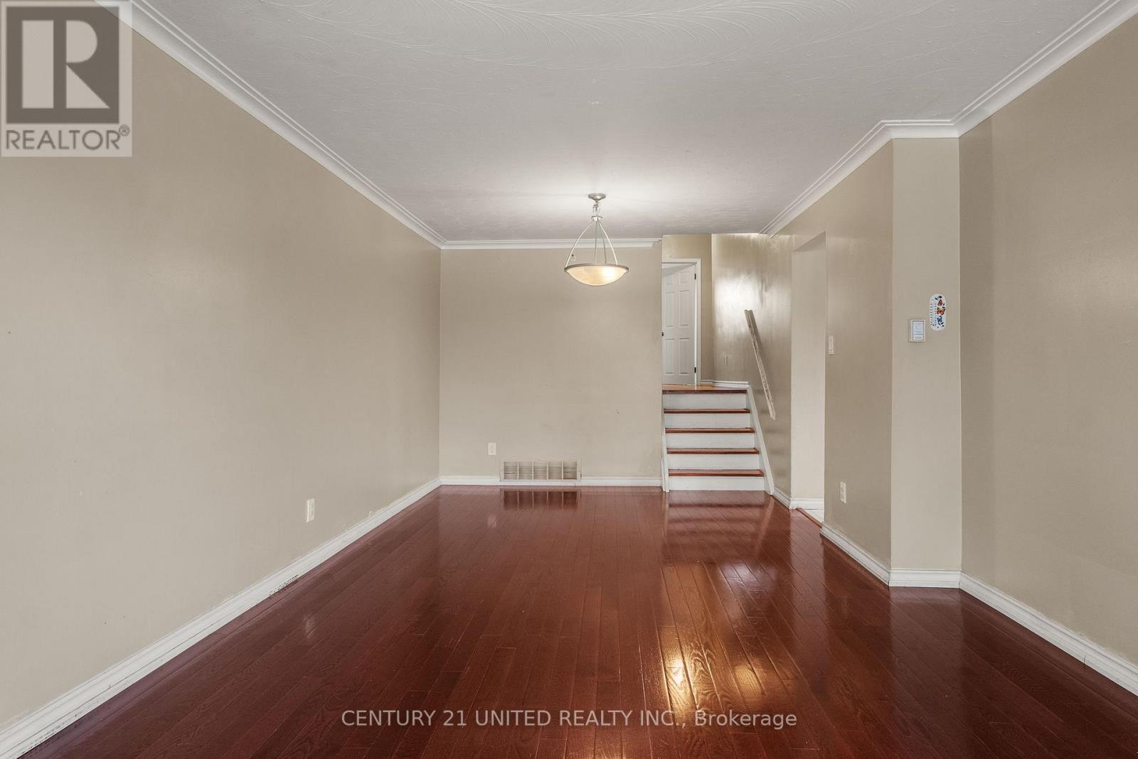 84 Goldsboro Road, Toronto, Ontario  M9L 1A7 - Photo 9 - W12728208