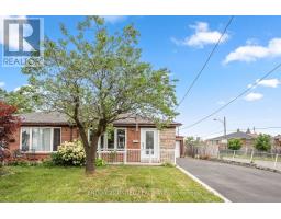 84 GOLDSBORO ROAD, Toronto, Ontario
