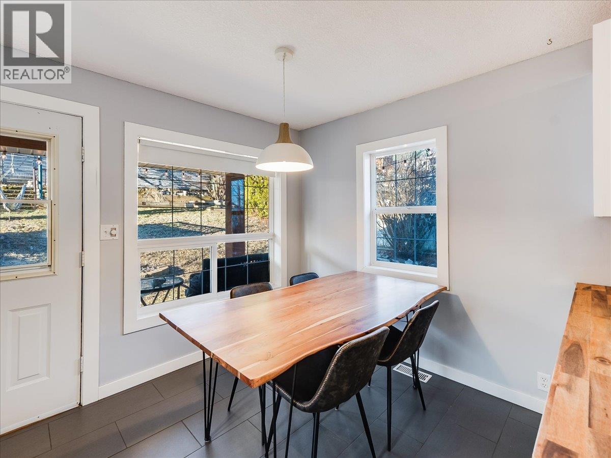 657 Shakespere Street, Warfield, British Columbia  V1R 2B1 - Photo 10 - 10373807