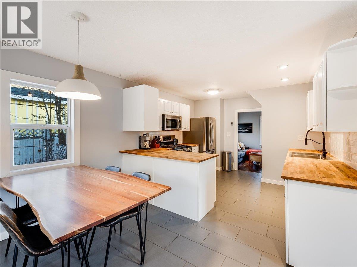 657 Shakespere Street, Warfield, British Columbia  V1R 2B1 - Photo 12 - 10373807