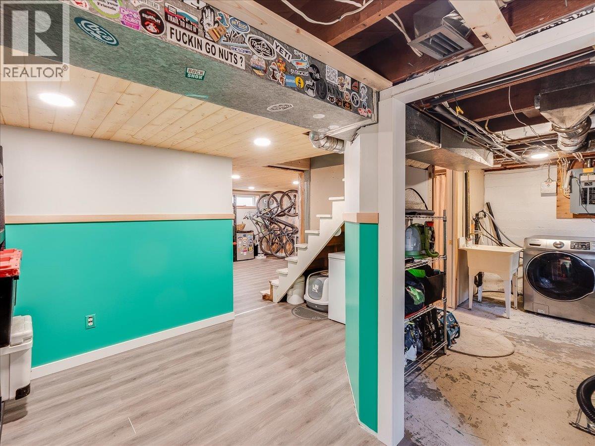 657 Shakespere Street, Warfield, British Columbia  V1R 2B1 - Photo 35 - 10373807