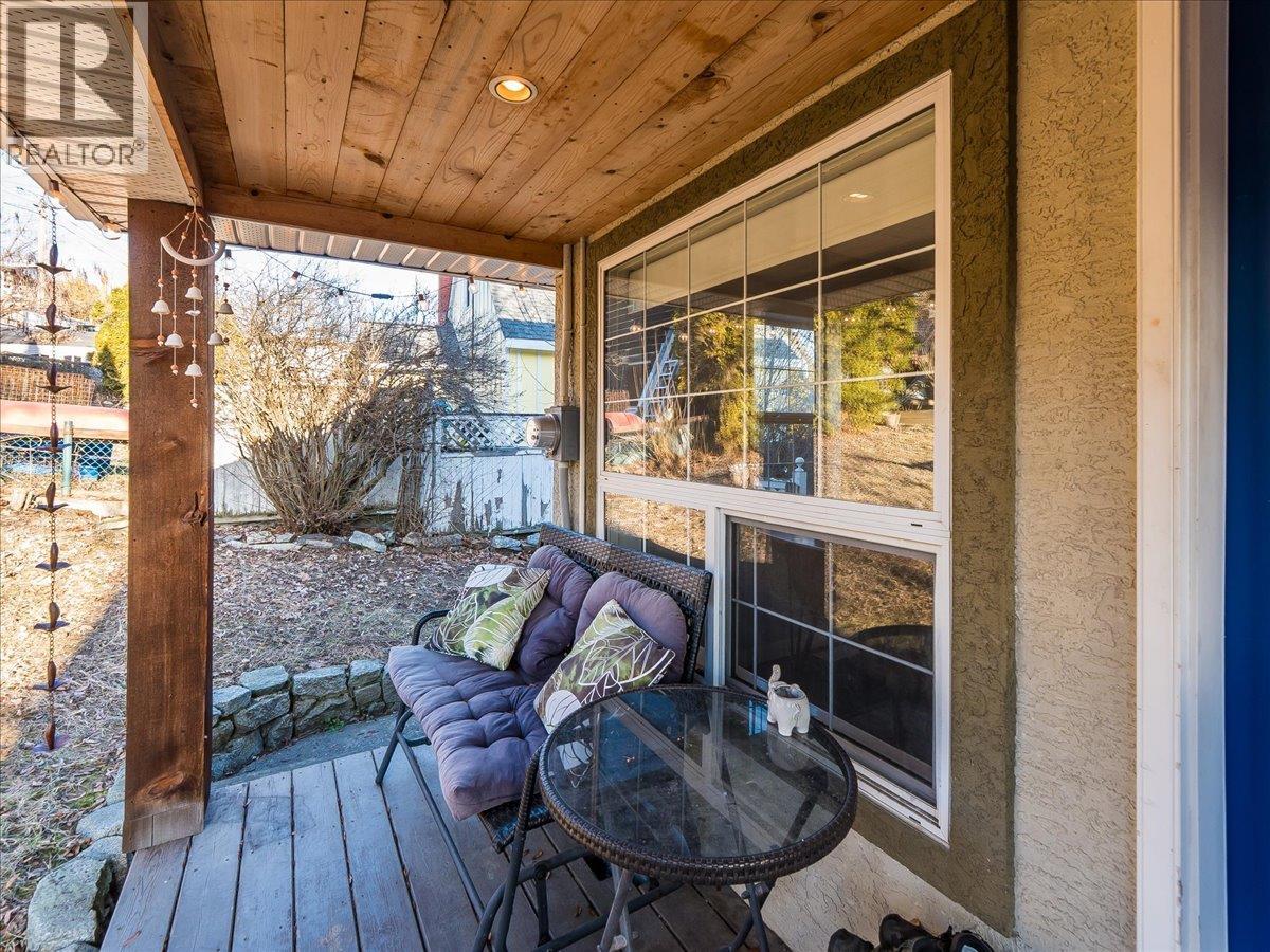 657 Shakespere Street, Warfield, British Columbia  V1R 2B1 - Photo 45 - 10373807