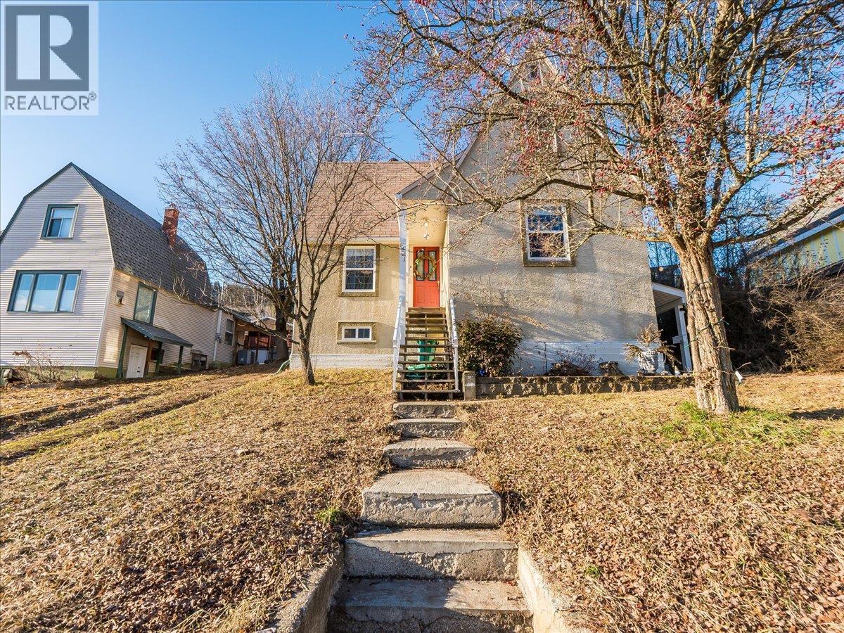 657 Shakespere Street, Warfield, British Columbia  V1R 2B1 - Photo 42 - 10373807