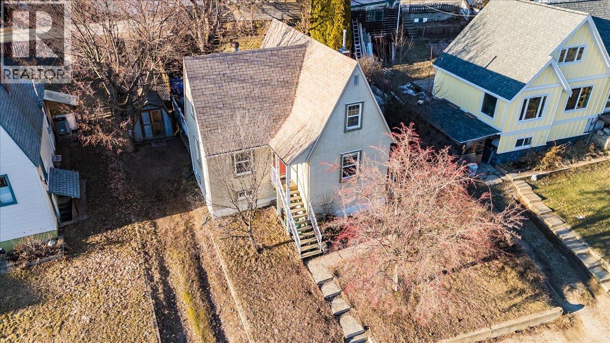 657 Shakespere Street, Warfield, British Columbia  V1R 2B1 - Photo 55 - 10373807