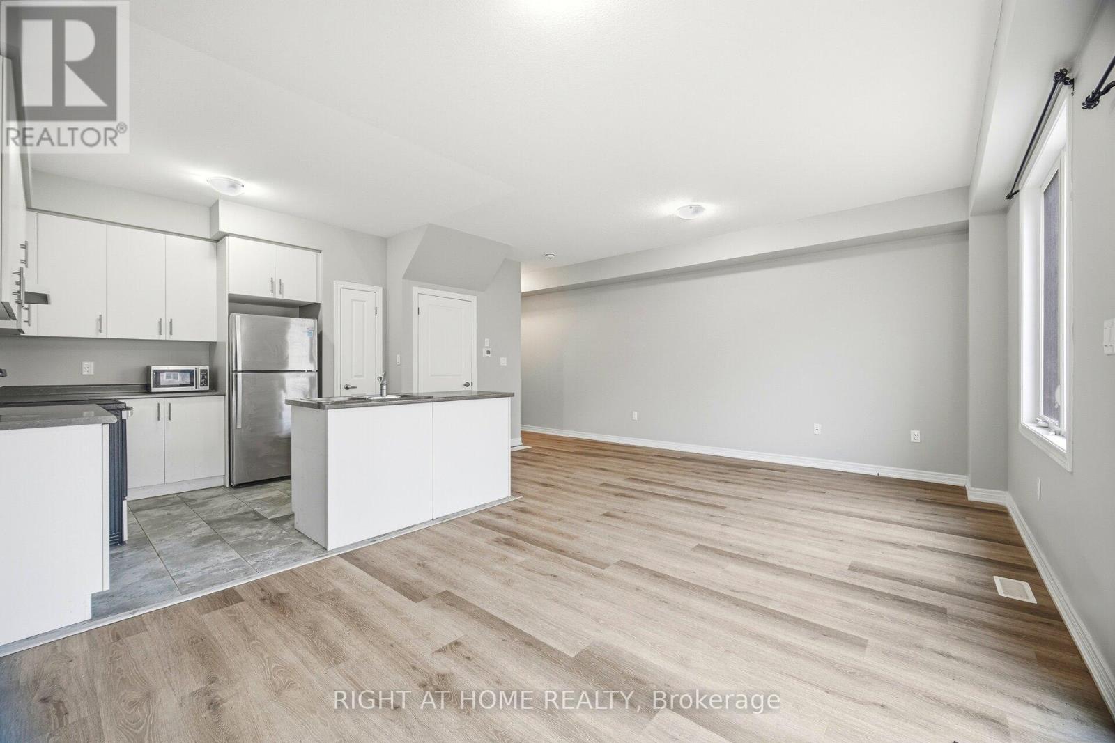 145 Sonoma Lane, Hamilton, Ontario  L8E 0J9 - Photo 10 - X12728216