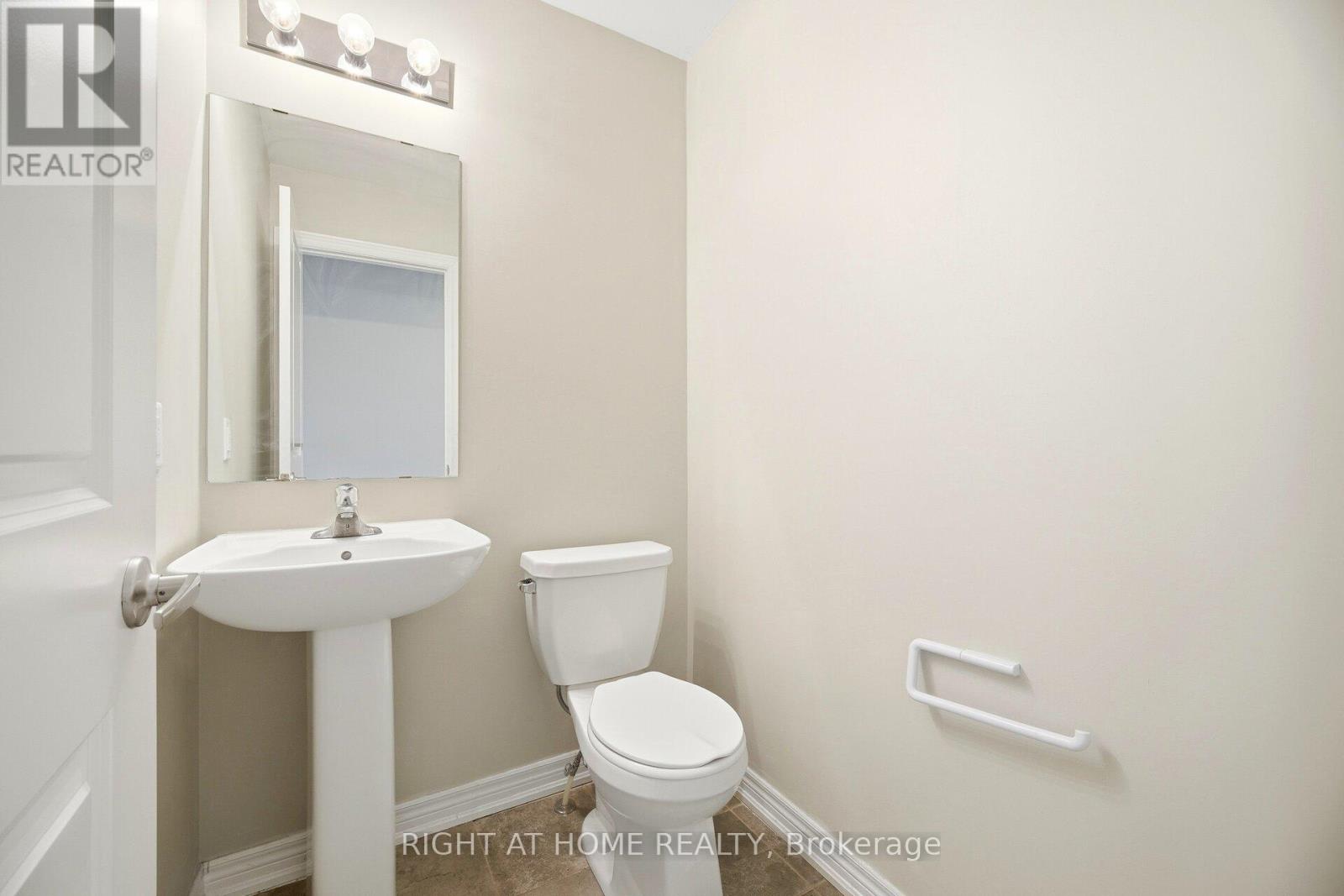 145 Sonoma Lane, Hamilton, Ontario  L8E 0J9 - Photo 11 - X12728216