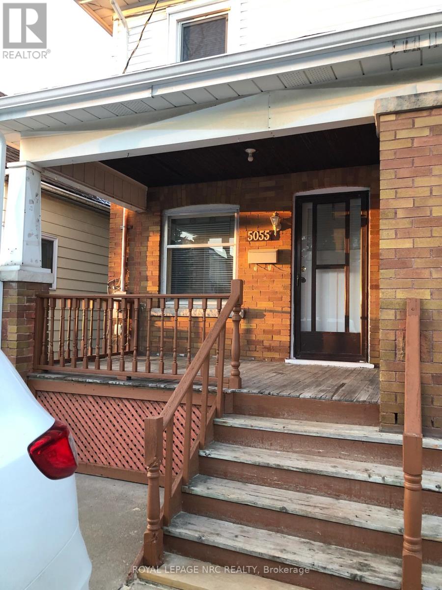 5055 Willmott Street N, Niagara Falls, Ontario  L2E 2A2 - Photo 2 - X12728238