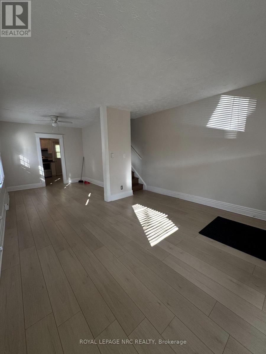 5055 Willmott Street N, Niagara Falls, Ontario  L2E 2A2 - Photo 7 - X12728238