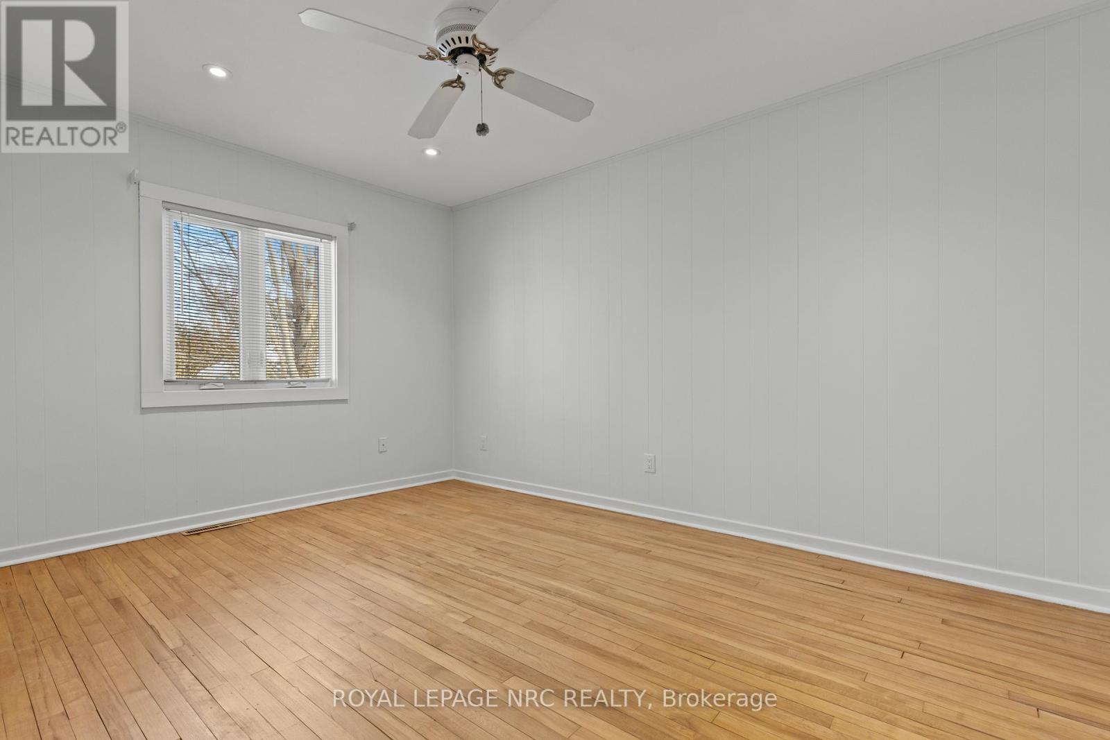 Rear - 360 Cherryhill Boulevard S, Fort Erie, Ontario  L0S 1B0 - Photo 14 - X12728244