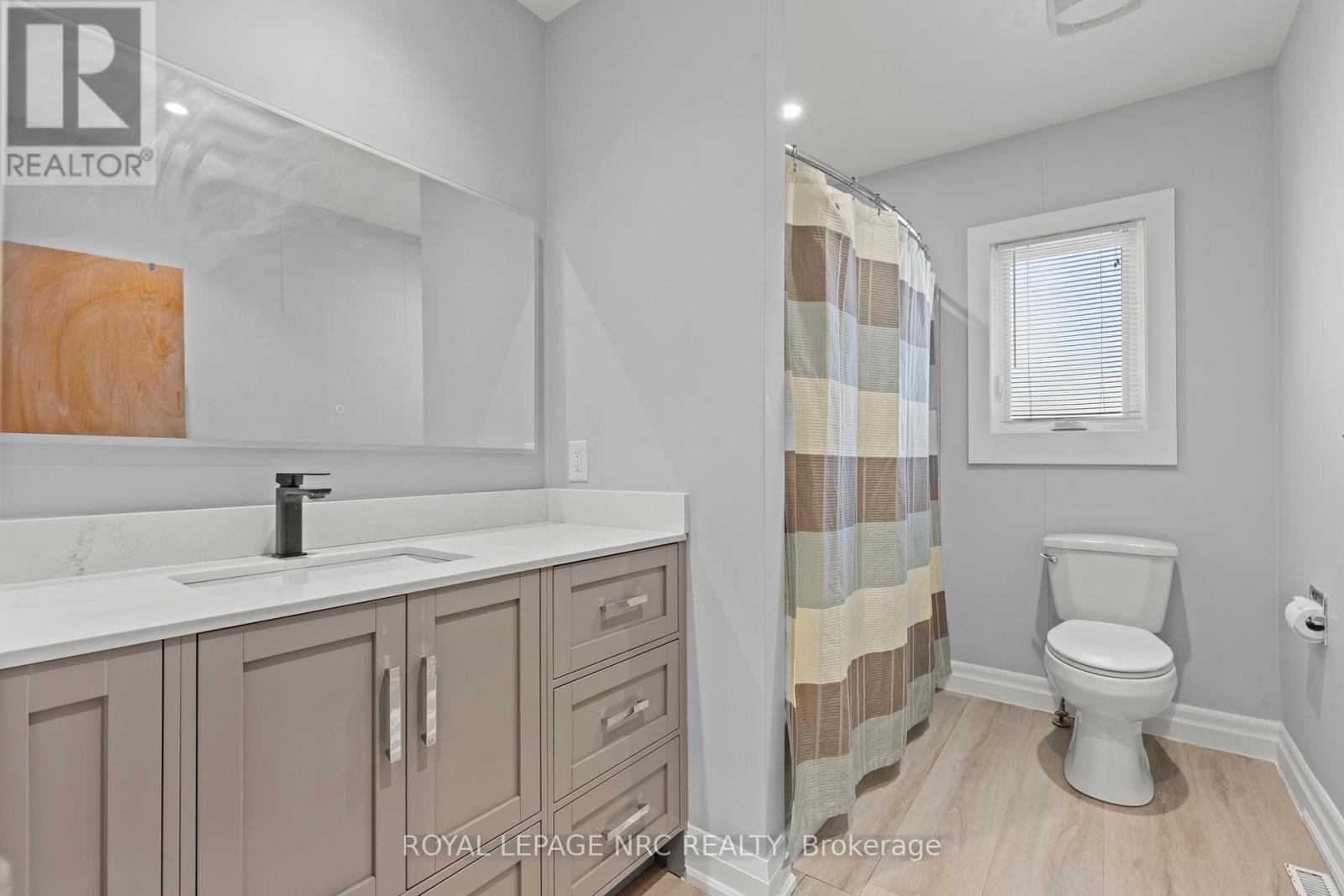 Rear - 360 Cherryhill Boulevard S, Fort Erie, Ontario  L0S 1B0 - Photo 15 - X12728244