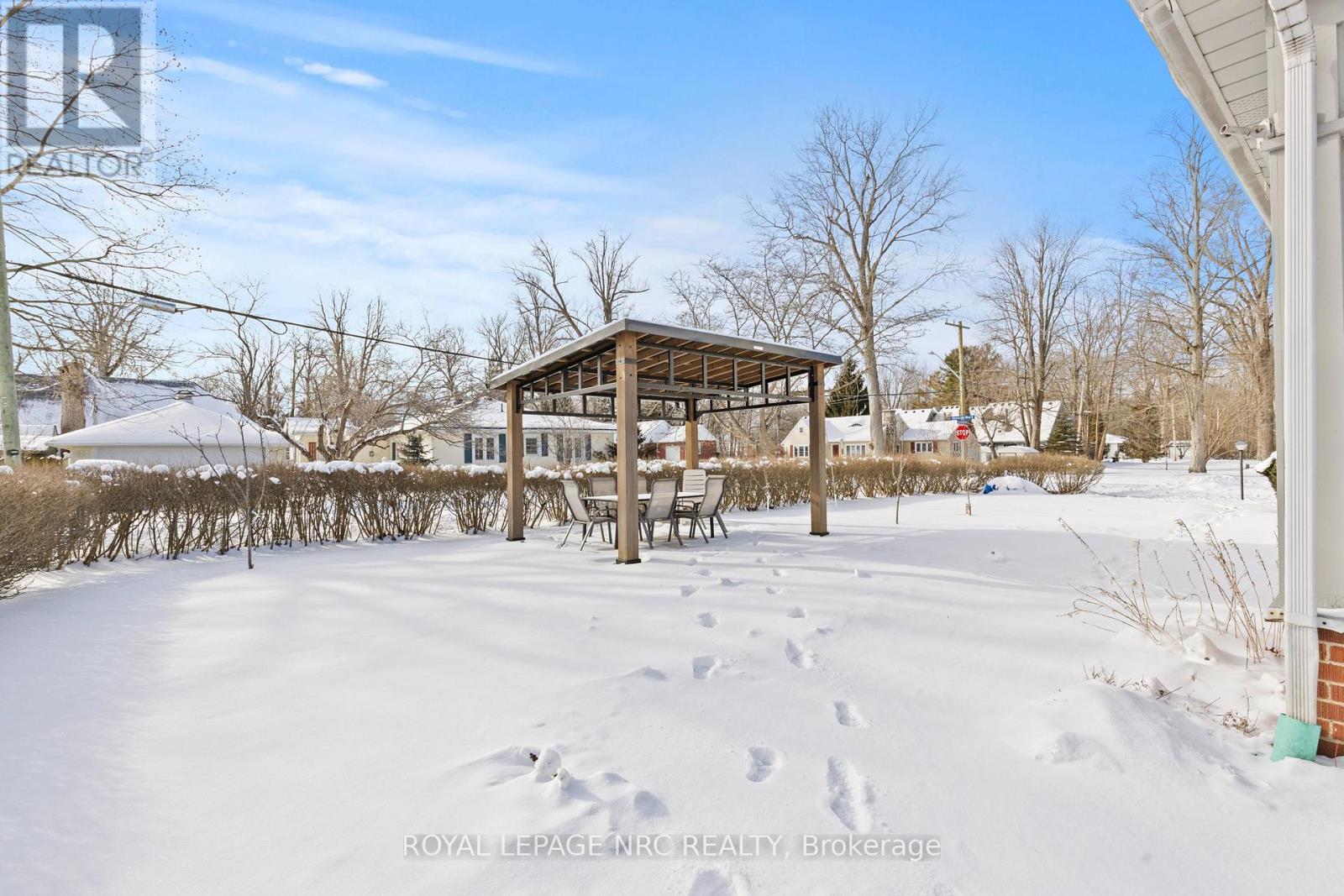 Rear - 360 Cherryhill Boulevard S, Fort Erie, Ontario  L0S 1B0 - Photo 16 - X12728244