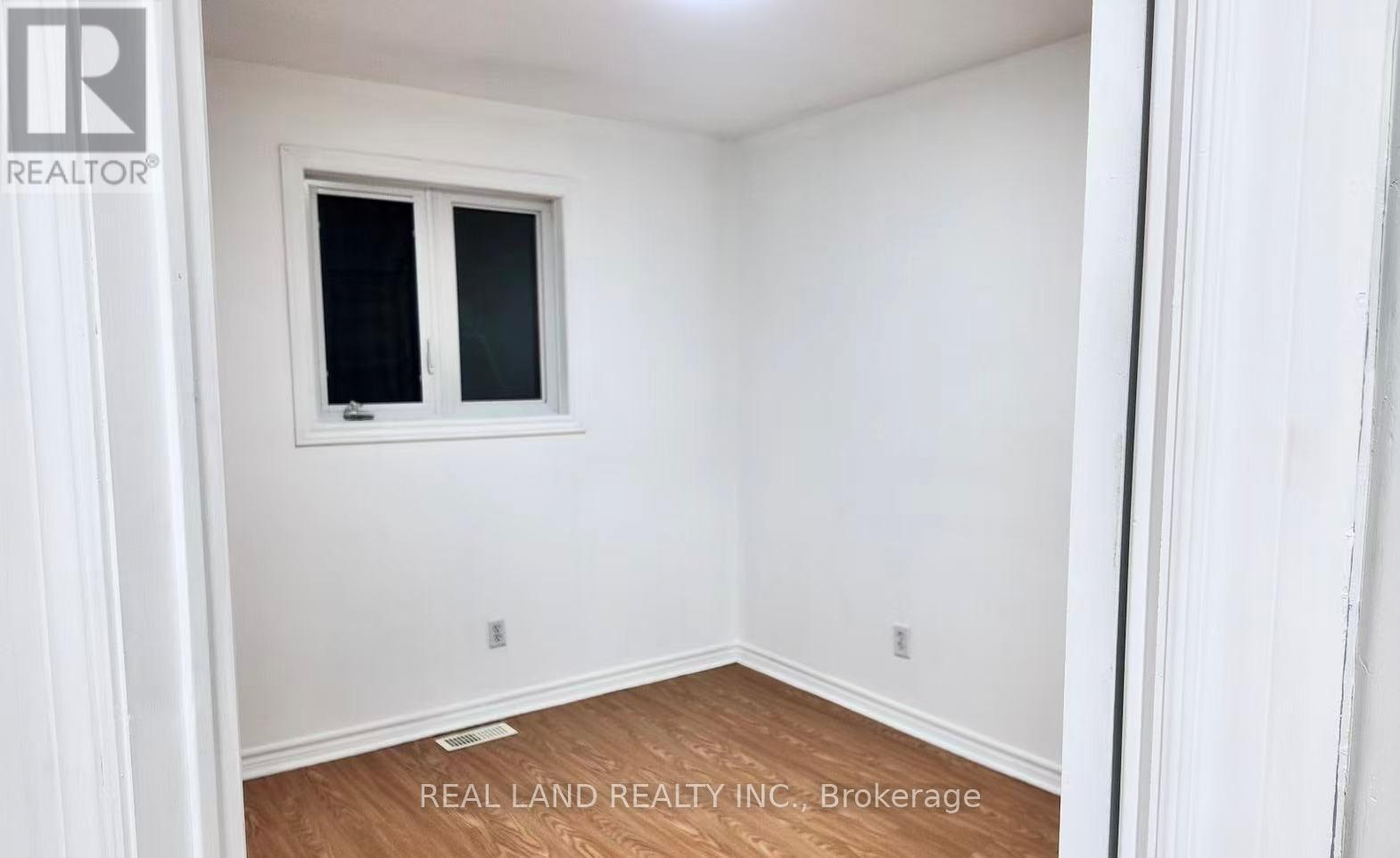 132 Edgecroft Road, Toronto, Ontario  M8Z 2C3 - Photo 17 - W12728240