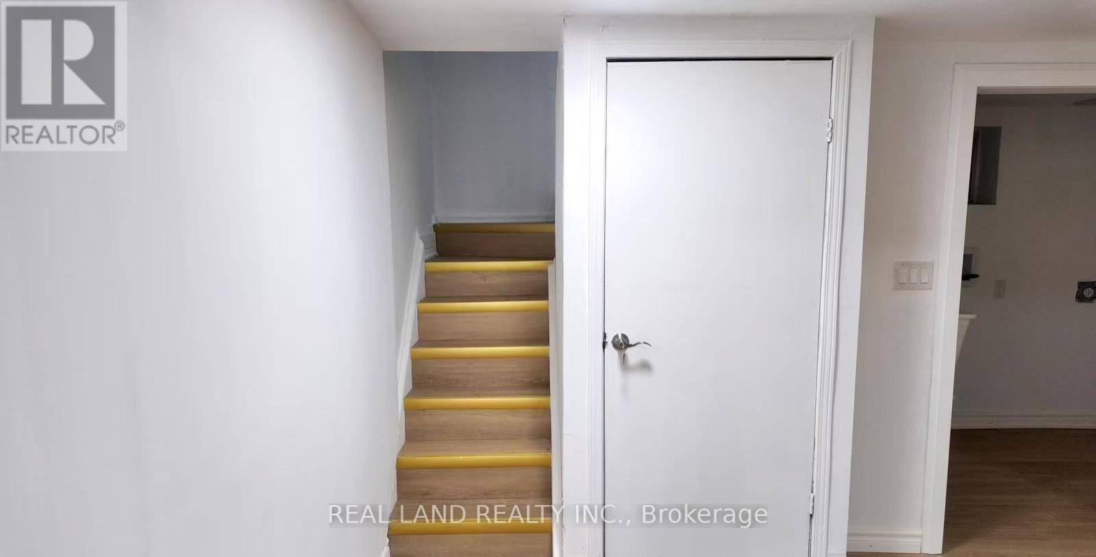 132 Edgecroft Road, Toronto, Ontario  M8Z 2C3 - Photo 24 - W12728240