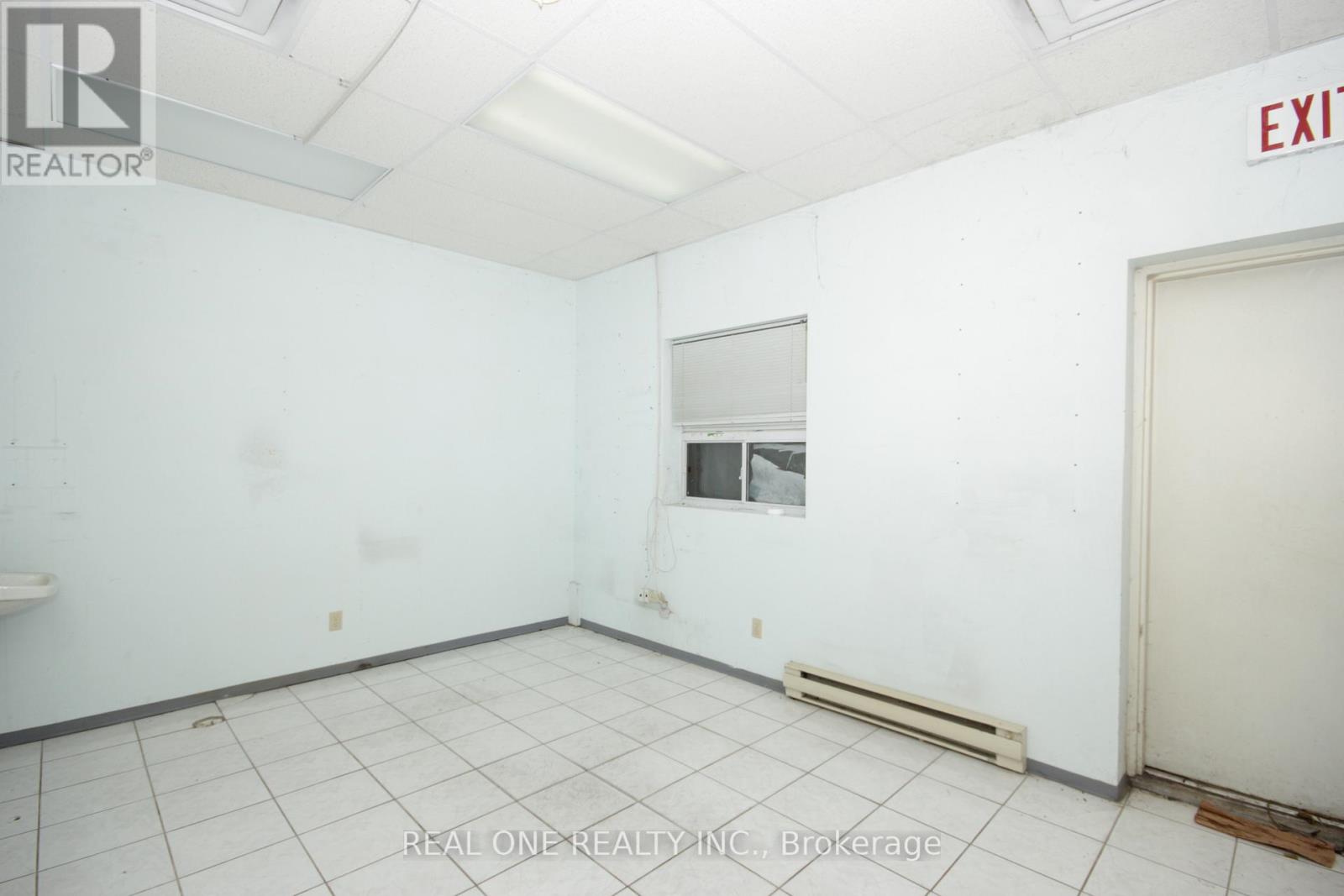 347 Spadina Avenue, Toronto, Ontario  M5T 2G3 - Photo 5 - C12722448