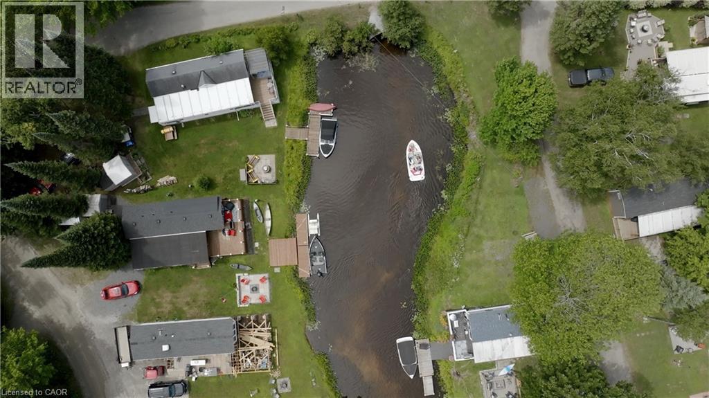 85 Hutchinson Beach Road Unit# B56, Huntsville, Ontario  P1H 1N4 - Photo 3 - 40800838