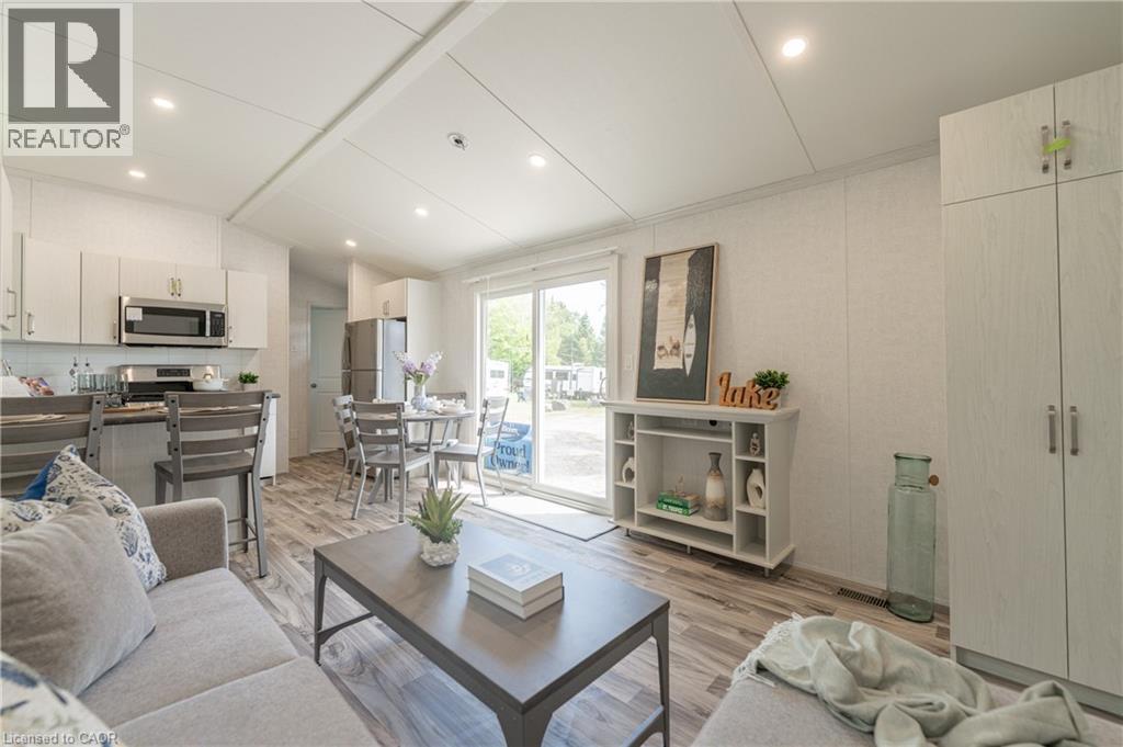 85 Hutchinson Beach Road Unit# B56, Huntsville, Ontario  P1H 1N4 - Photo 23 - 40800838