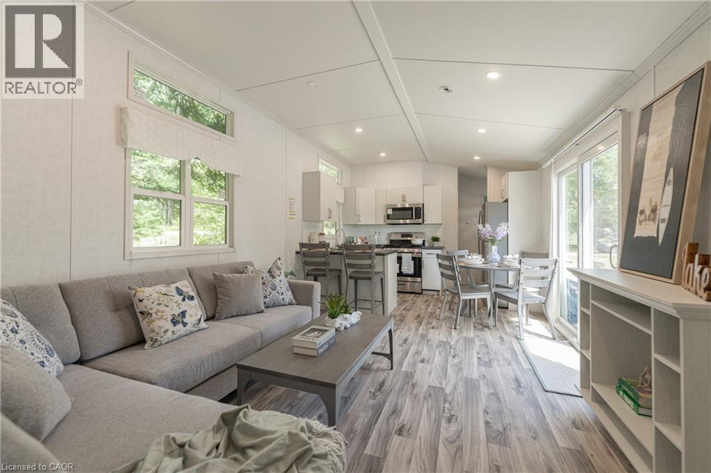 85 Hutchinson Beach Road Unit# B56, Huntsville, Ontario  P1H 1N4 - Photo 21 - 40800838