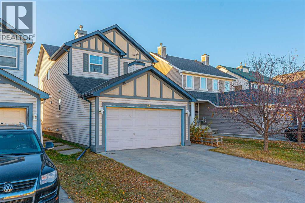 28 Martha's Meadow Place Ne, Calgary, Alberta T3J 4H6 - Photo 2 - A2268817