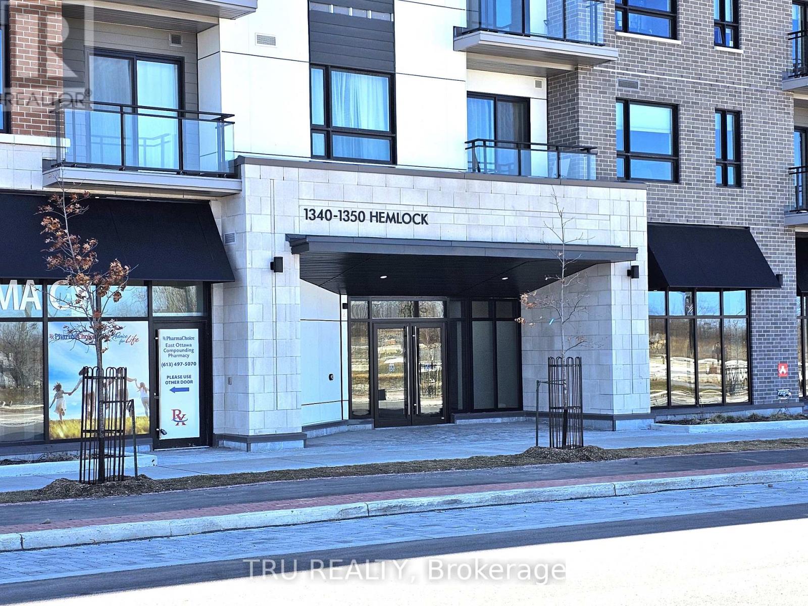 608 - 1350 Hemlock Road, Ottawa, Ontario  K1K 5C2 - Photo 3 - X12728258