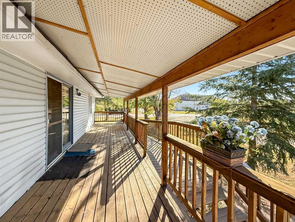 5002 49 Avenue, Botha, Alberta T0C 0N0 - Photo 4 - A2260308