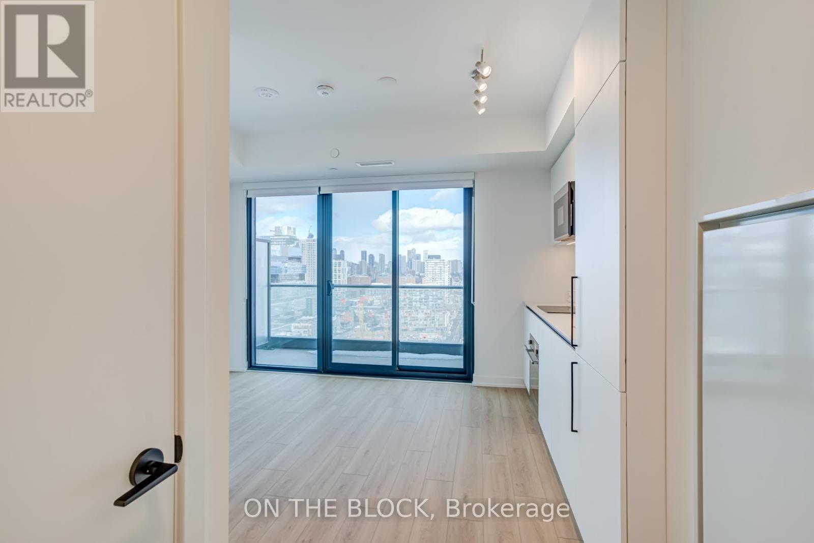 2209 - 35 Parliament Street, Toronto, Ontario  M5A 0Z5 - Photo 3 - C12728262