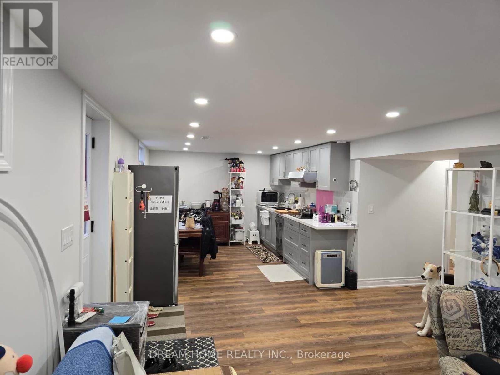 23 Tristan Crescent, Toronto, Ontario  M2H 1X2 - Photo 3 - C12683586