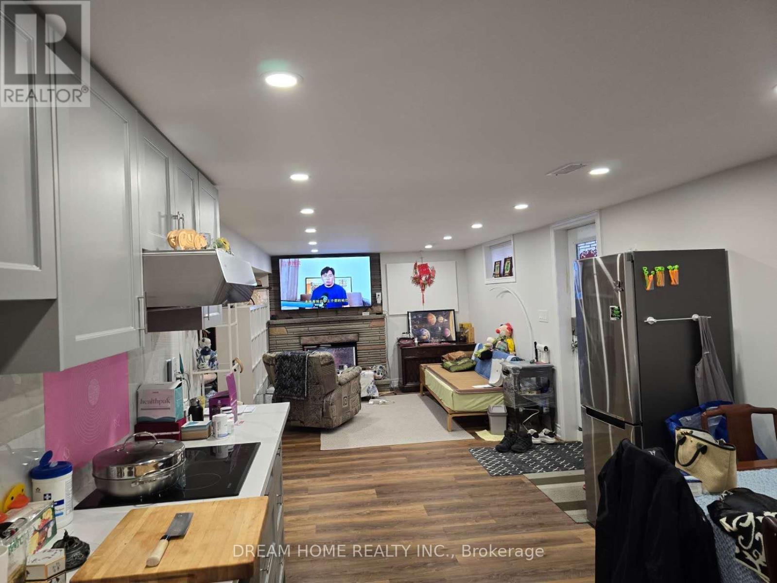 23 Tristan Crescent, Toronto, Ontario  M2H 1X2 - Photo 4 - C12683586